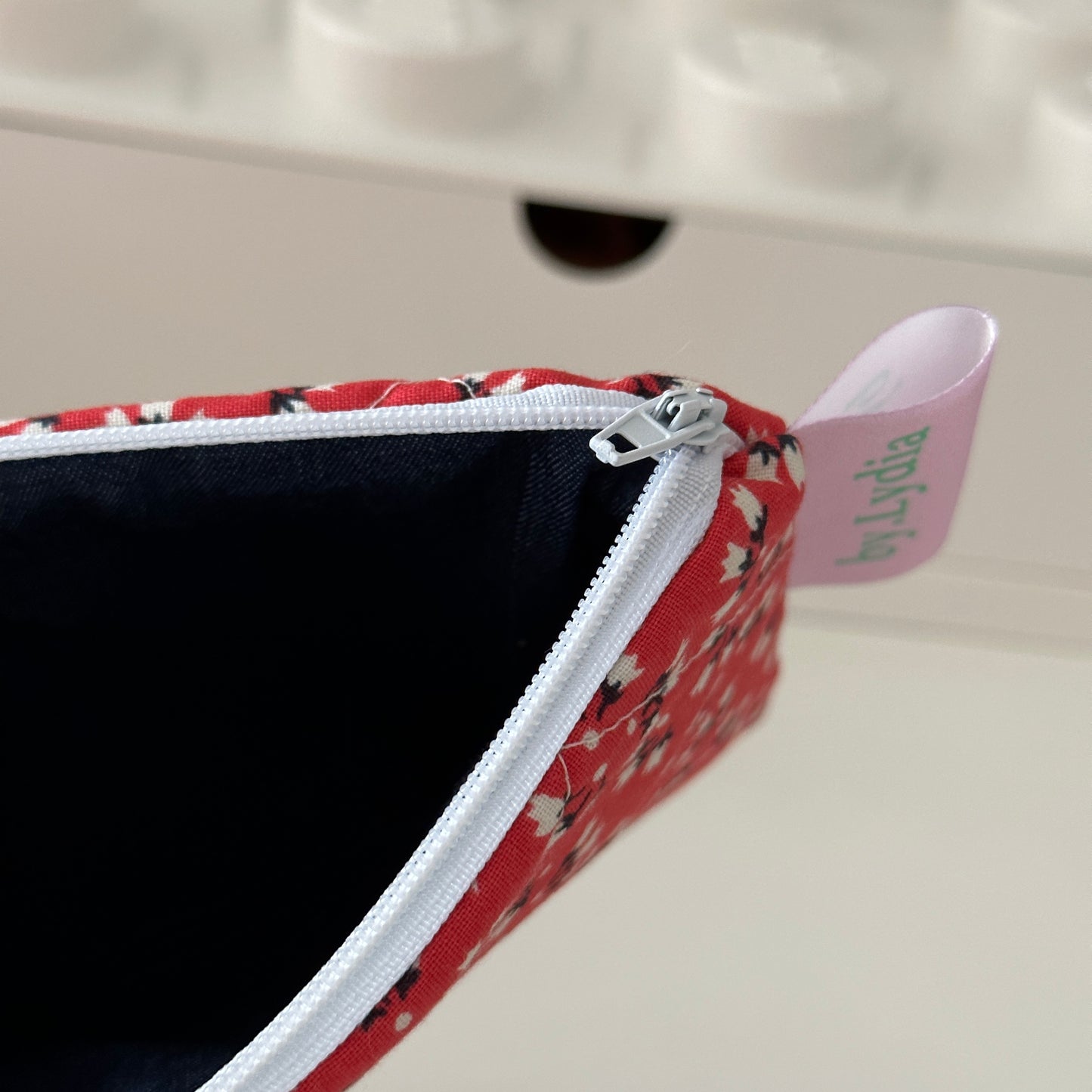 Small Flat Pouch - Red Florals