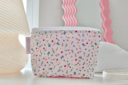 Standing Pouch - White Florals