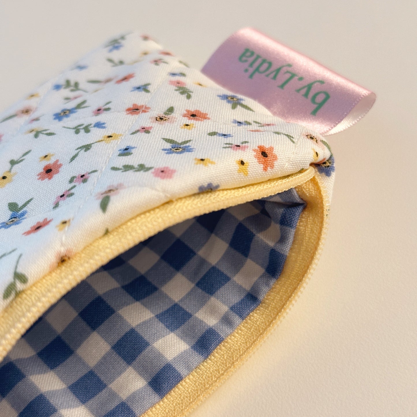 Small Flat Pouch - White Florals