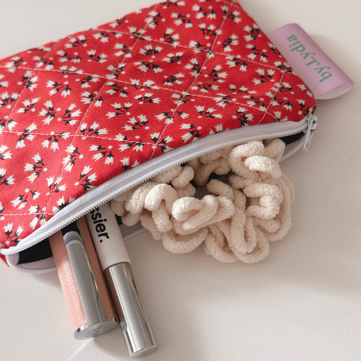 Small Flat Pouch - Red Florals