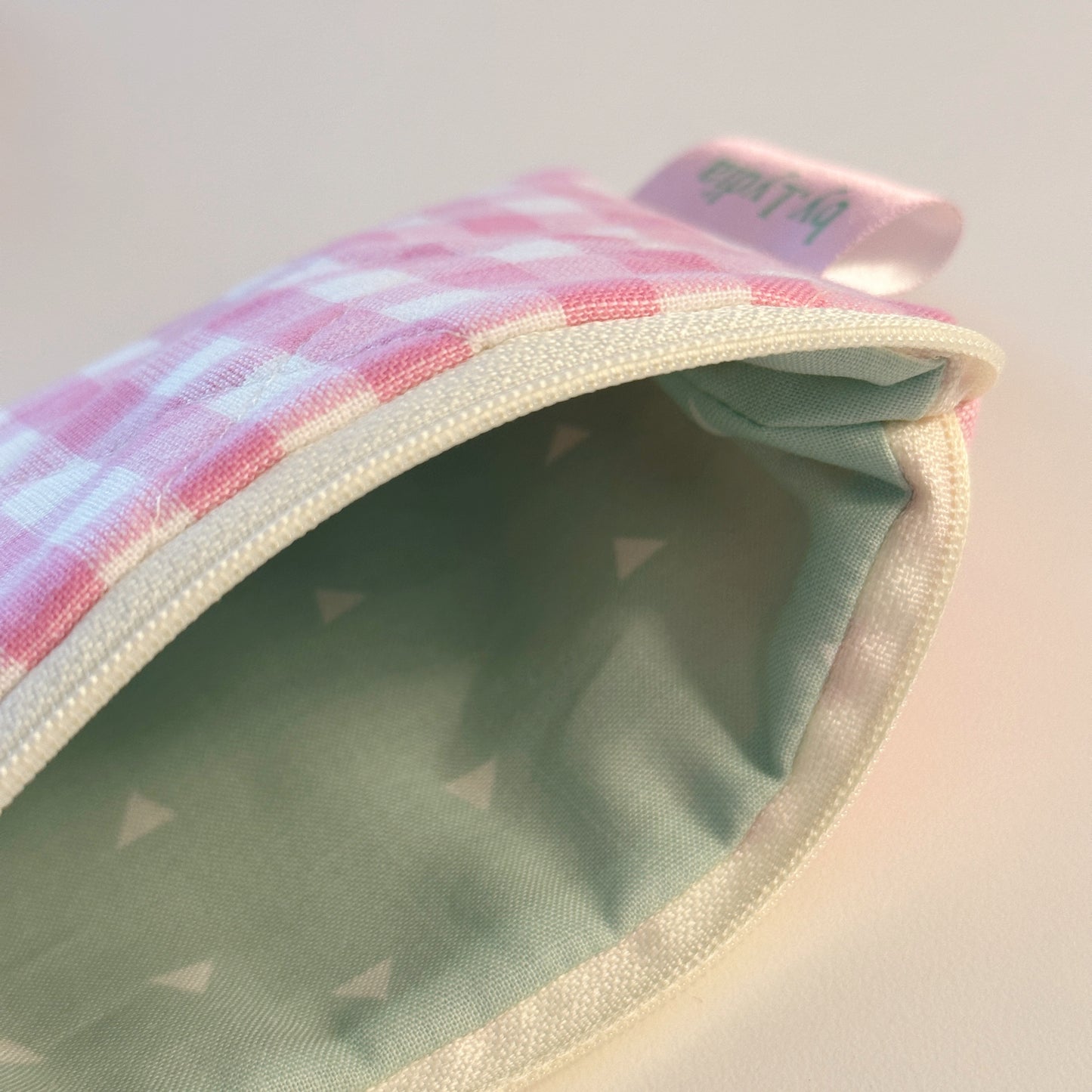 Small Flat Pouch - Pink Gingham